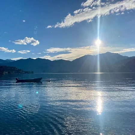 Riva Lenno Διαμέρισμα *